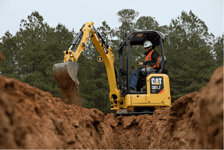 how to use a mini excavator